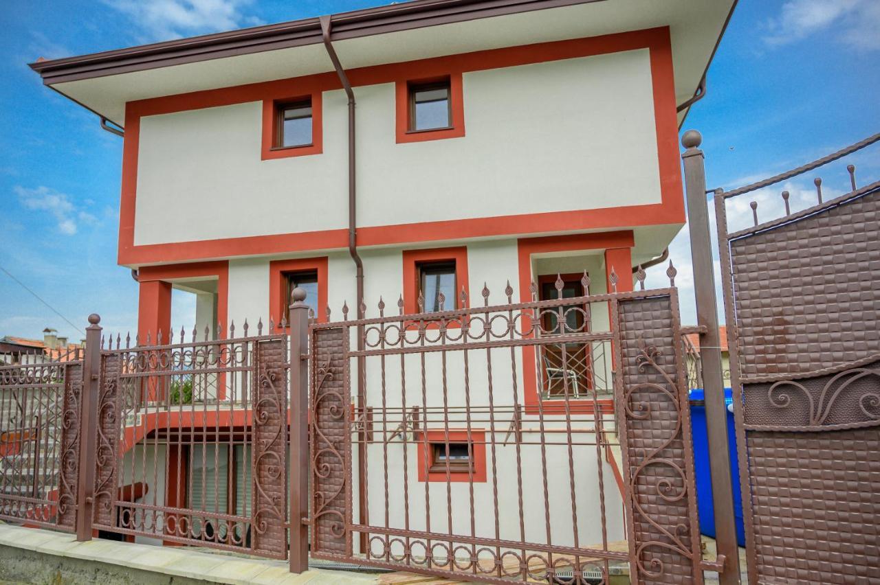 Villa Къща За Гости „Жоро И Дани “ Saparewa Banja Exterior foto