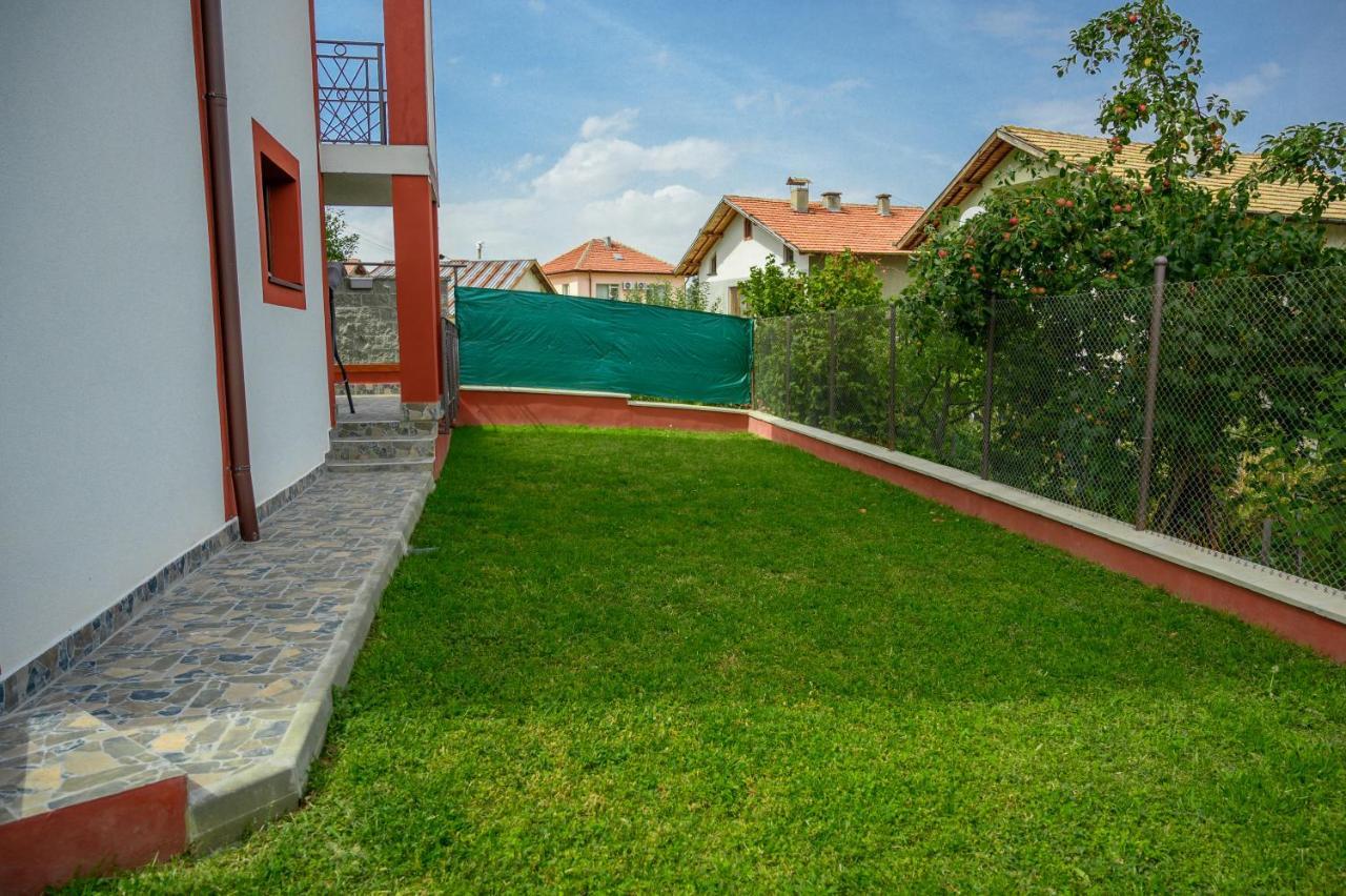 Villa Къща За Гости „Жоро И Дани “ Saparewa Banja Exterior foto
